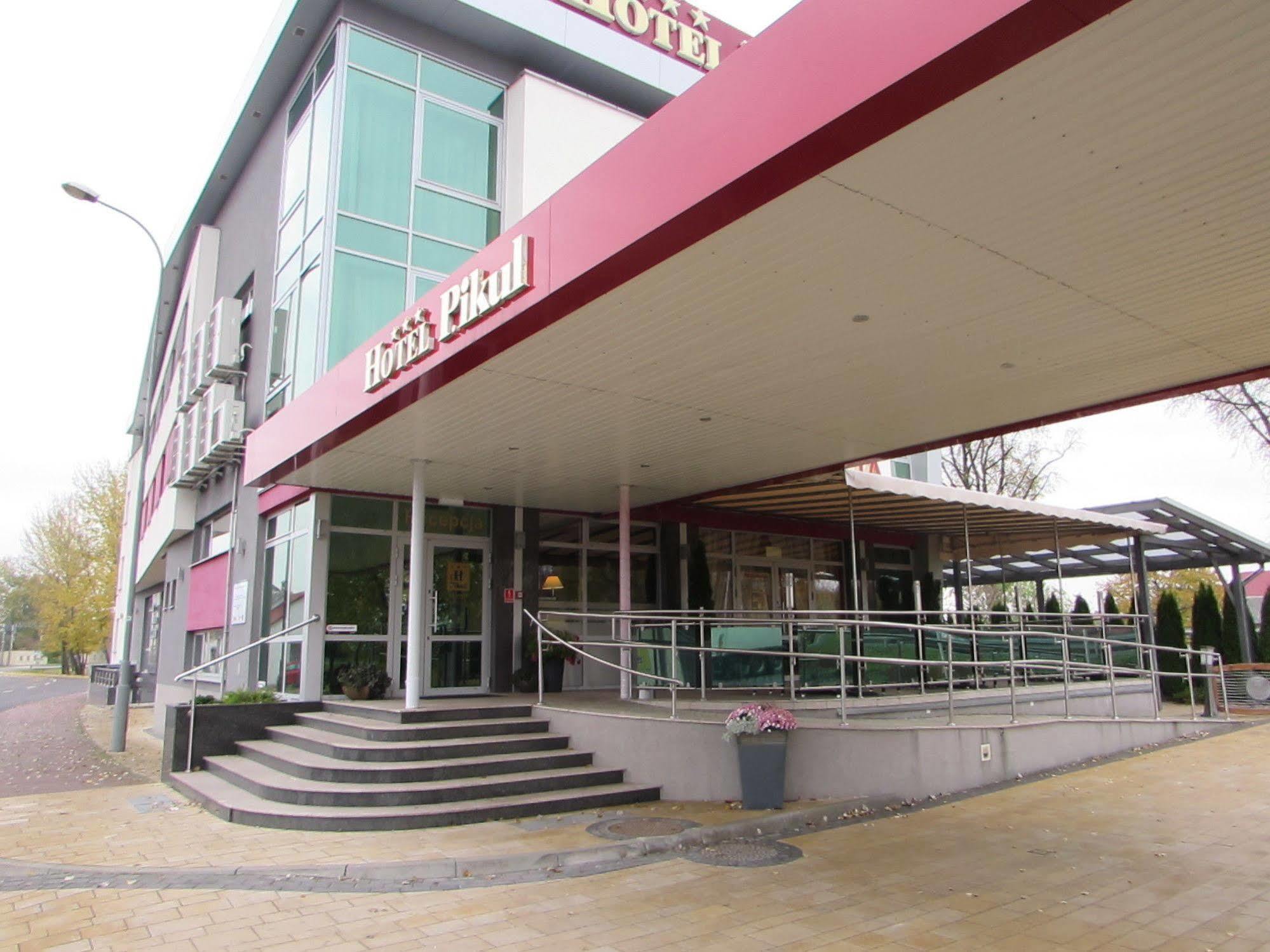Hotel Pikul Puławy Exterior foto